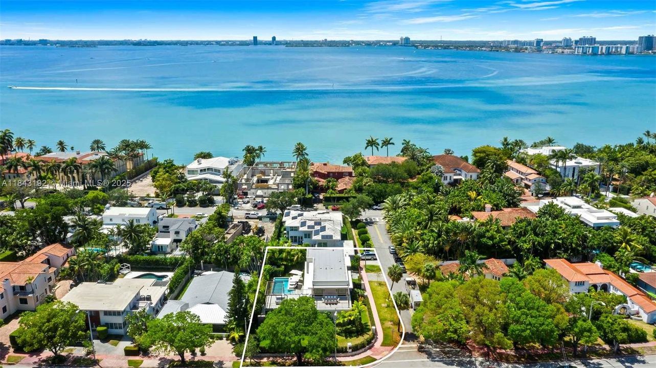 For Sale: $619,000 (4 beds, 4 baths, 3410 Square Feet)