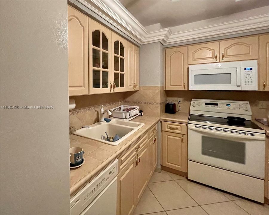 Недавно арендовано: $3,550 (2 спален, 2 ванн, 1195 Квадратных фут)