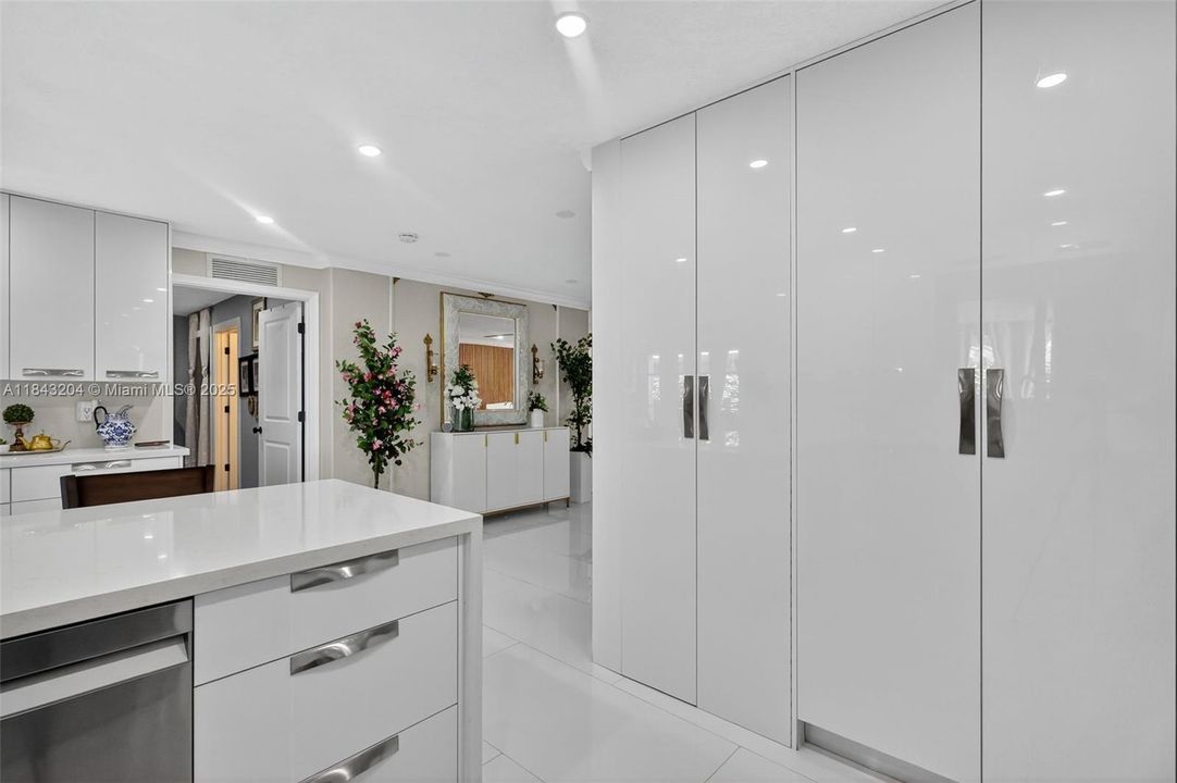 Active With Contract: $499,000 (3 beds, 2 baths, 1212 Square Feet)