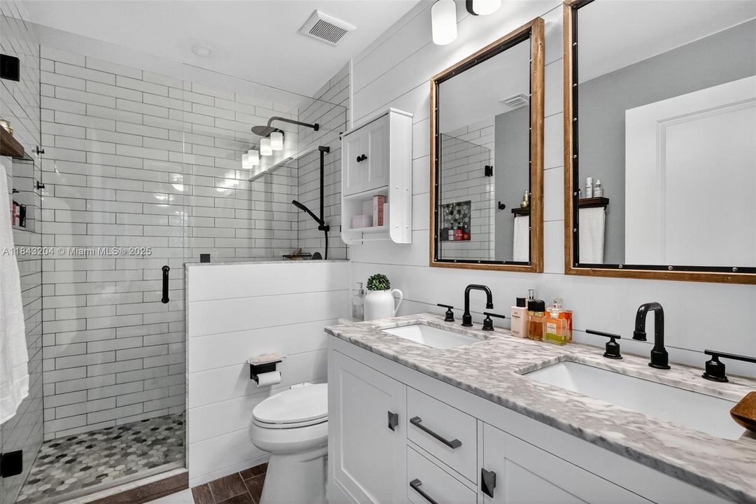 Active With Contract: $499,000 (3 beds, 2 baths, 1212 Square Feet)