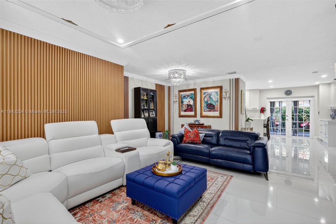 Active With Contract: $499,000 (3 beds, 2 baths, 1212 Square Feet)