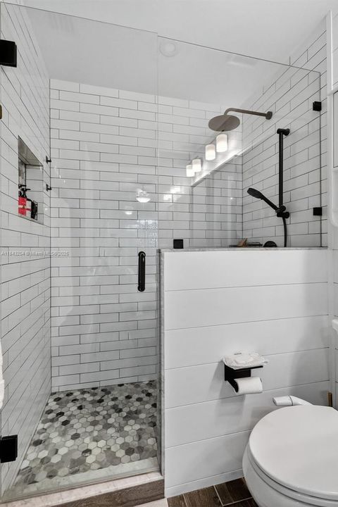 Active With Contract: $499,000 (3 beds, 2 baths, 1212 Square Feet)