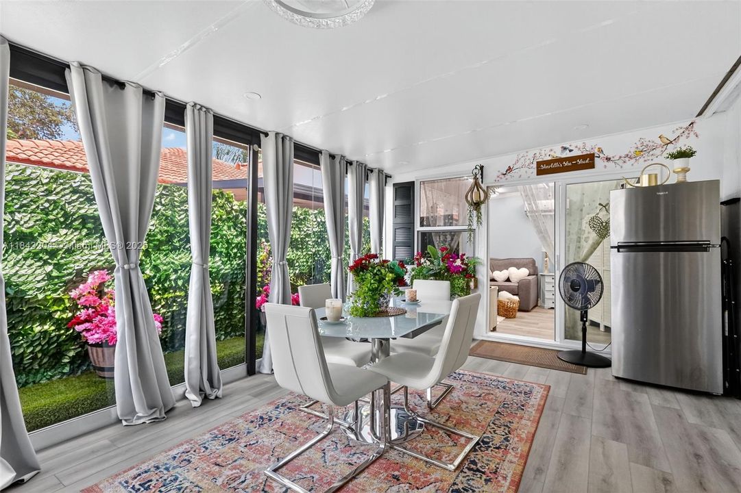 Active With Contract: $499,000 (3 beds, 2 baths, 1212 Square Feet)