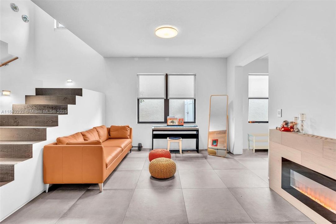 Active With Contract: $1,098,000 (4 beds, 2 baths, 2223 Square Feet)