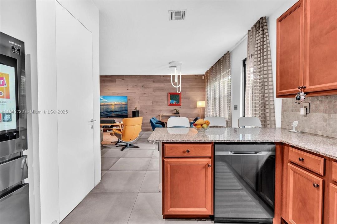 Active With Contract: $1,098,000 (4 beds, 2 baths, 2223 Square Feet)