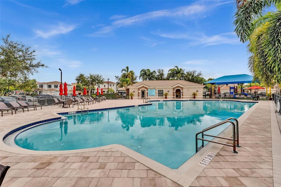 Active With Contract: $1,098,000 (4 beds, 2 baths, 2223 Square Feet)