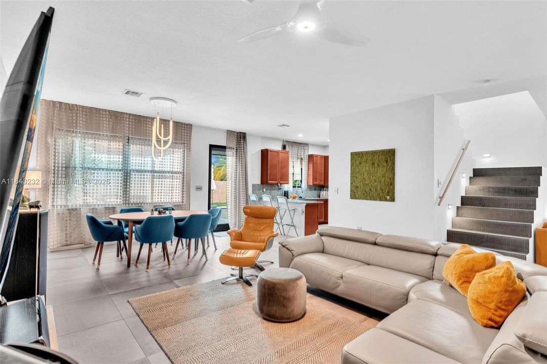 Active With Contract: $1,098,000 (4 beds, 2 baths, 2223 Square Feet)