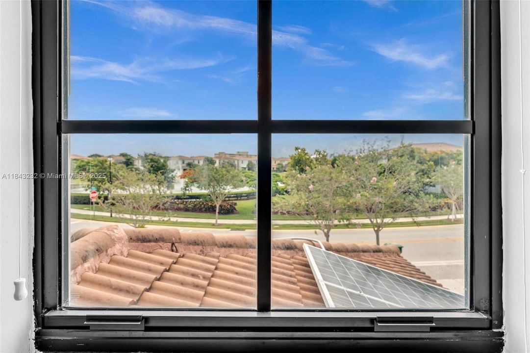 Active With Contract: $1,098,000 (4 beds, 2 baths, 2223 Square Feet)