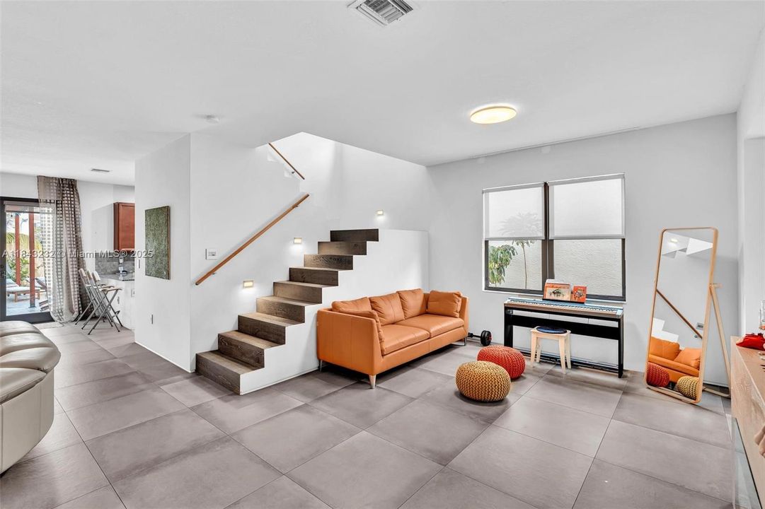 Active With Contract: $1,098,000 (4 beds, 2 baths, 2223 Square Feet)