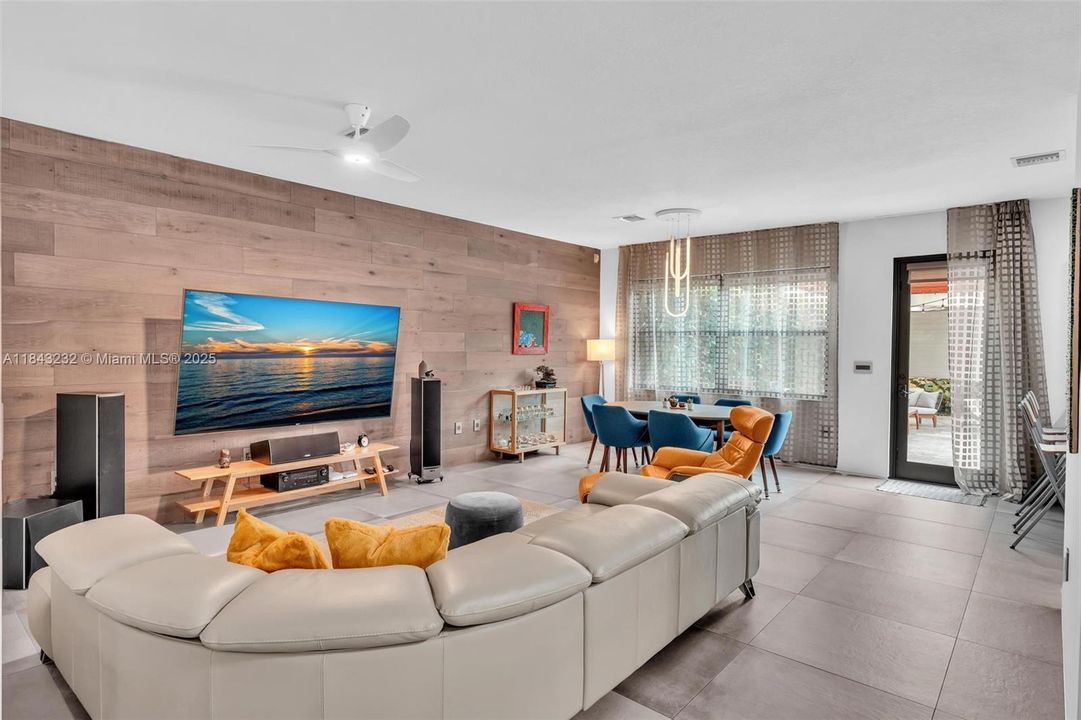 Active With Contract: $1,098,000 (4 beds, 2 baths, 2223 Square Feet)