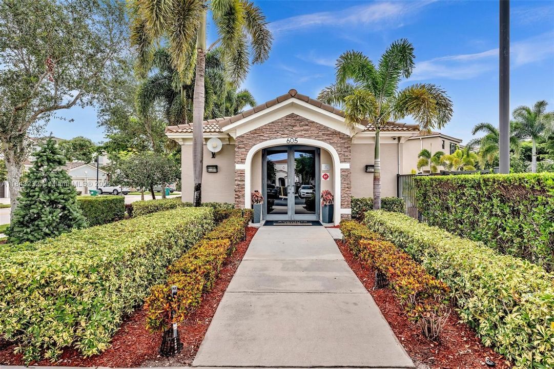 Active With Contract: $1,098,000 (4 beds, 2 baths, 2223 Square Feet)