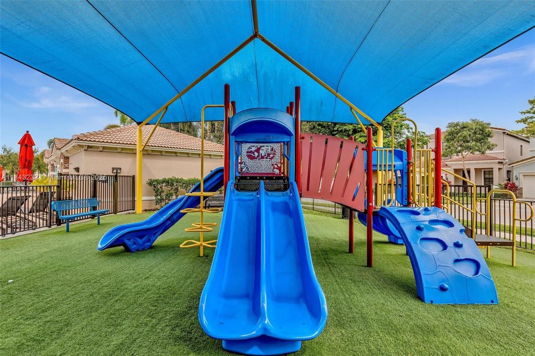 Active With Contract: $1,098,000 (4 beds, 2 baths, 2223 Square Feet)