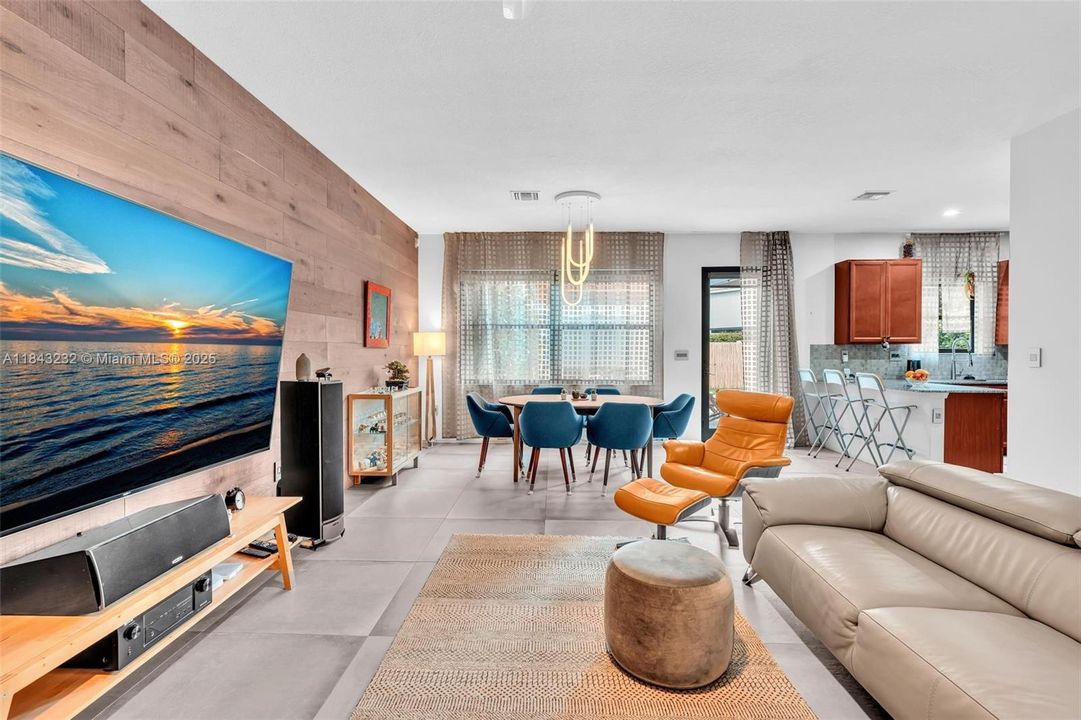 Active With Contract: $1,098,000 (4 beds, 2 baths, 2223 Square Feet)