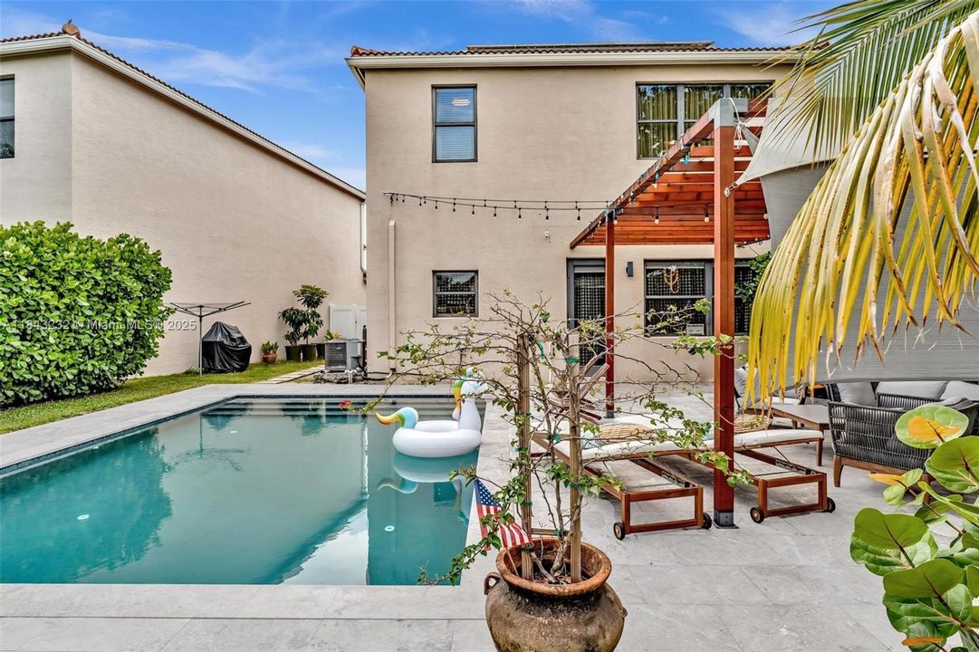 Active With Contract: $1,098,000 (4 beds, 2 baths, 2223 Square Feet)