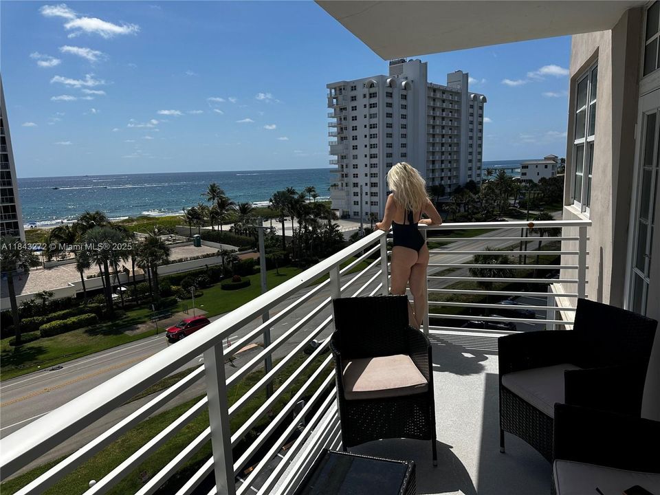 Под контрактом: $4,500 (2 спален, 2 ванн, 1535 Квадратных фут)