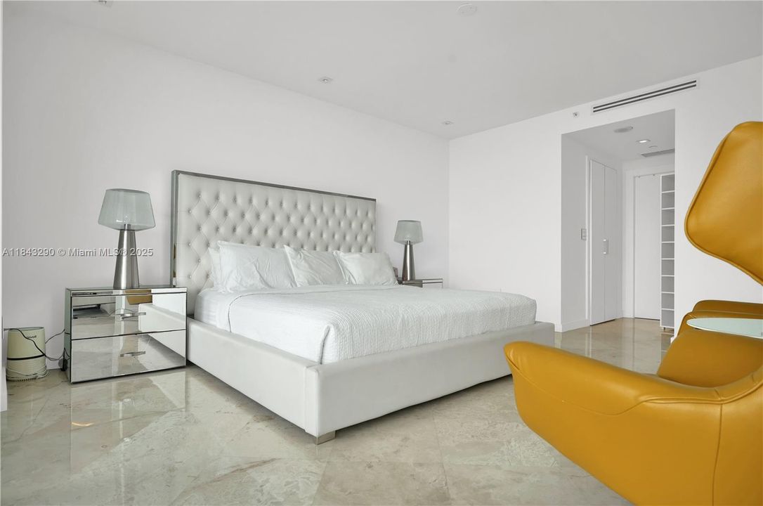 For Sale: $1,950,000 (2 beds, 3 baths, 1730 Square Feet)