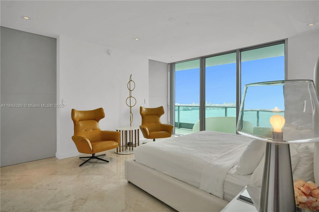 For Sale: $1,950,000 (2 beds, 3 baths, 1730 Square Feet)