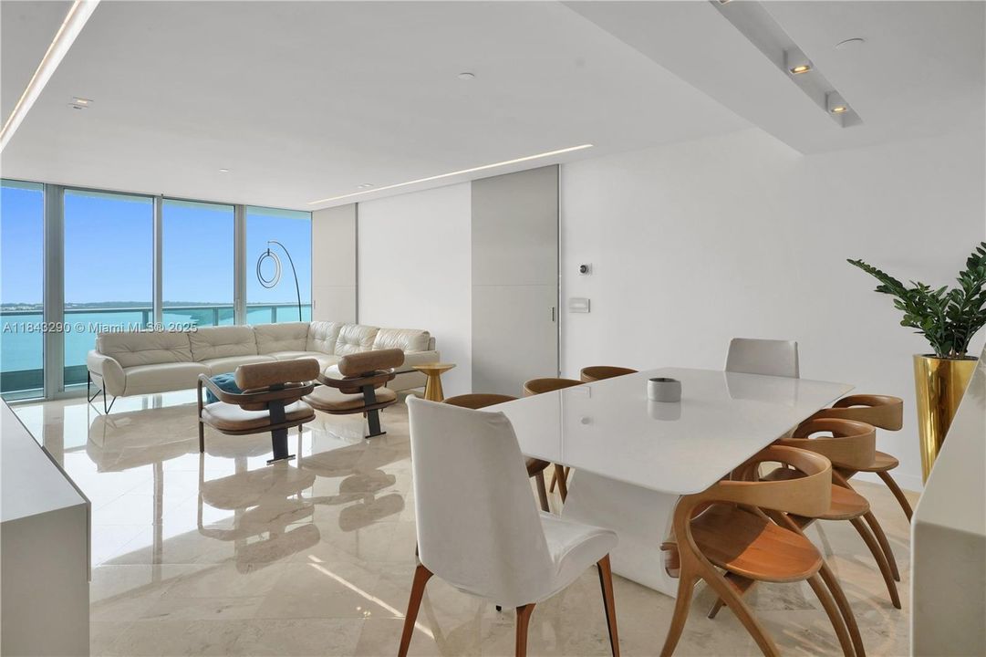 For Sale: $1,950,000 (2 beds, 3 baths, 1730 Square Feet)