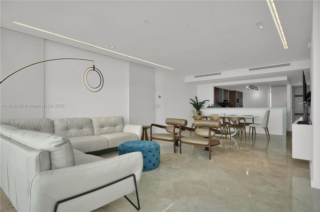 For Sale: $1,950,000 (2 beds, 3 baths, 1730 Square Feet)