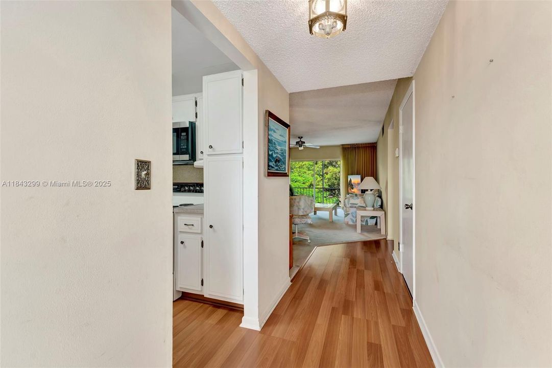 En Venta: $134,900 (2 camas, 2 baños, 1242 Pies cuadrados)