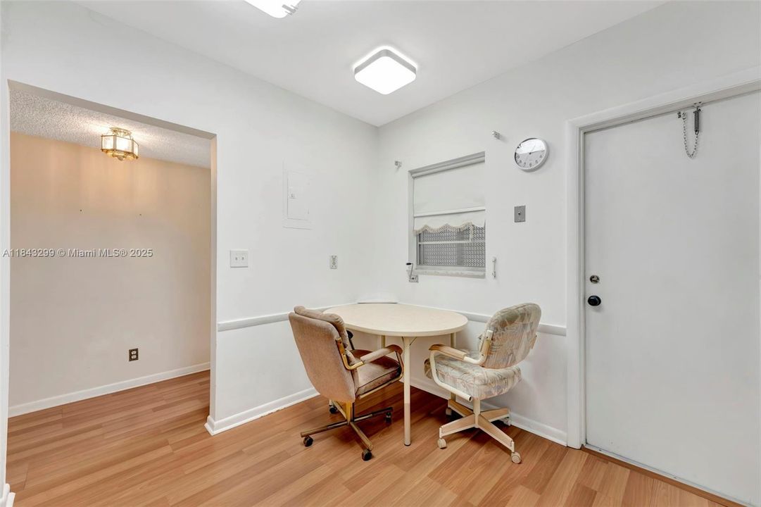 En Venta: $134,900 (2 camas, 2 baños, 1242 Pies cuadrados)