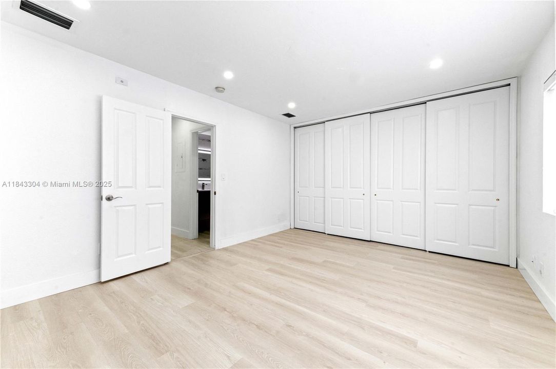 На продажу: $460,000 (1 спален, 1 ванн, 747 Квадратных фут)