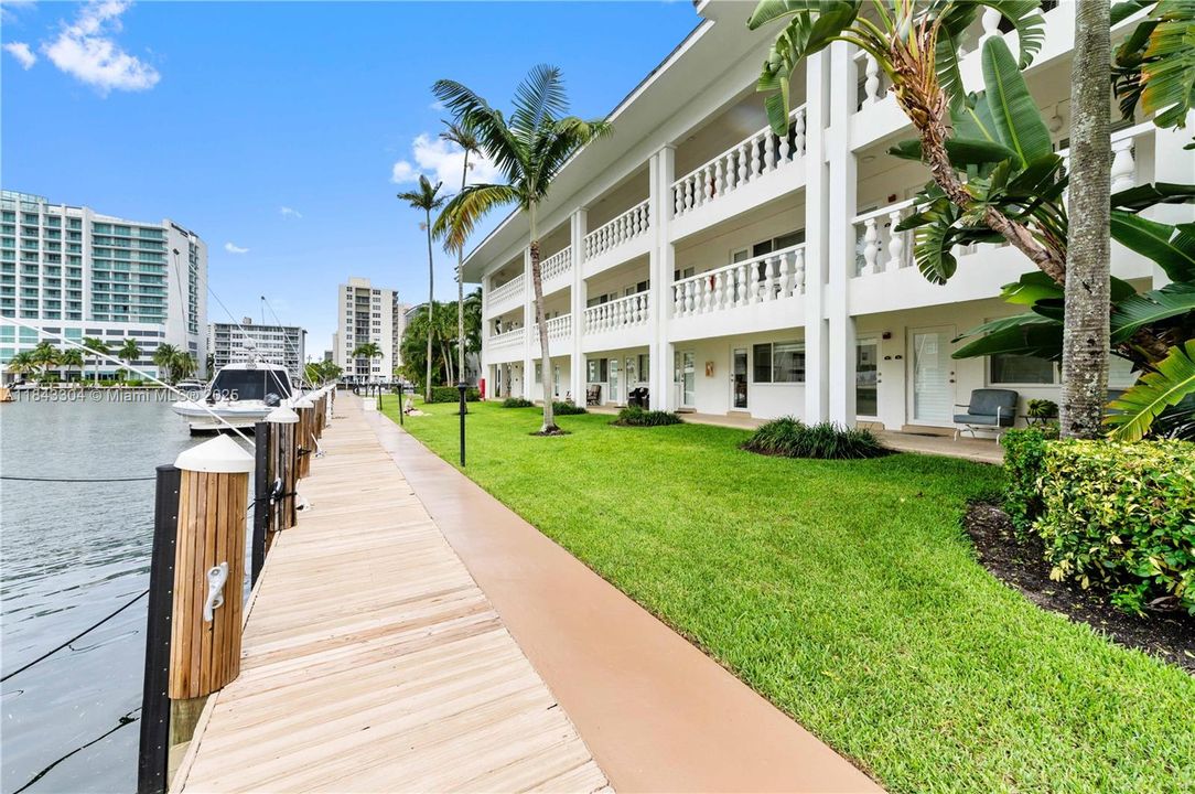 На продажу: $460,000 (1 спален, 1 ванн, 747 Квадратных фут)