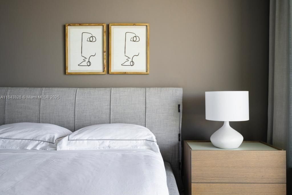 Recently Sold: $7,700,000 (4 beds, 5 baths, 3252 Square Feet)