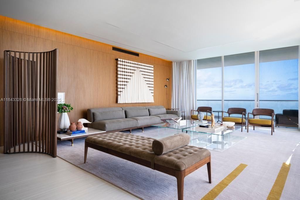 Recently Sold: $7,700,000 (4 beds, 5 baths, 3252 Square Feet)