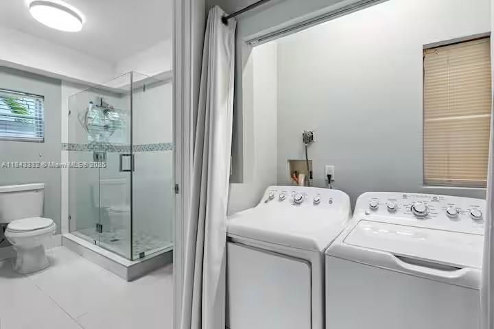 待售: $2,500,000 (4 贝兹, 3 浴室, 1500 平方英尺)