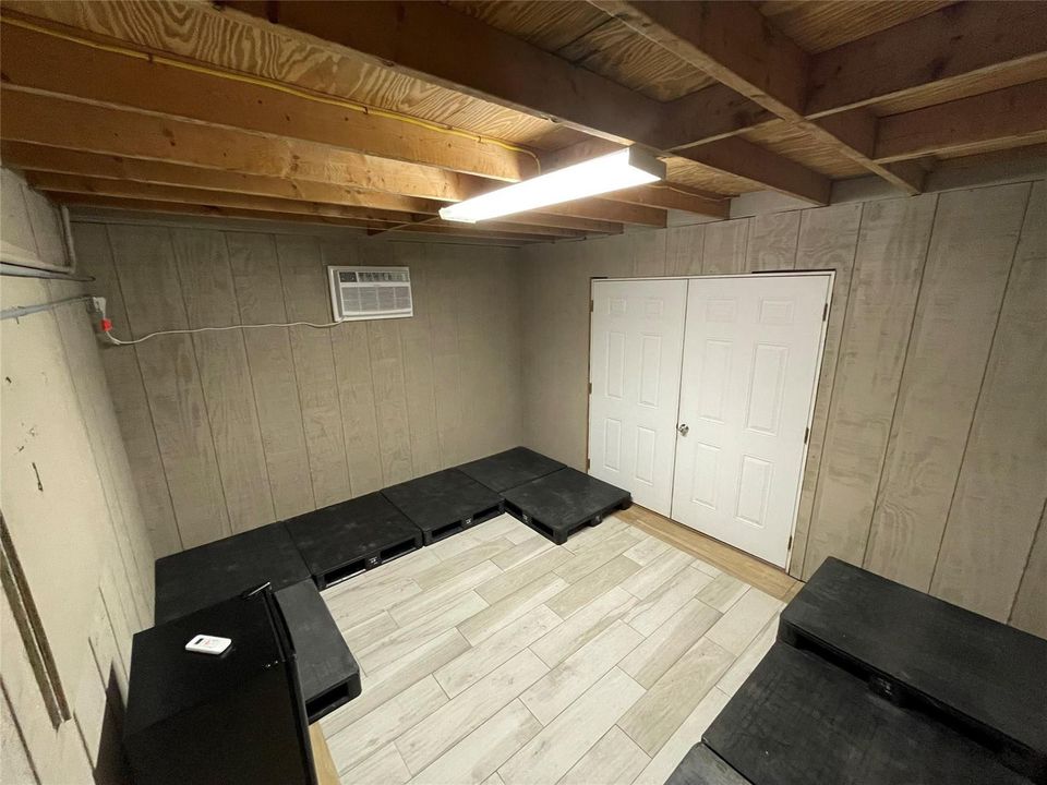 Feed Room