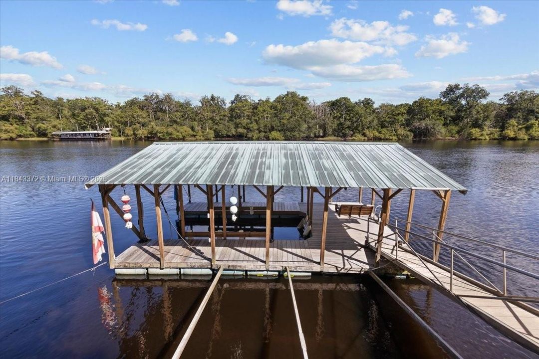 En Venta: $550,000 (2 camas, 2 baños, 1456 Pies cuadrados)