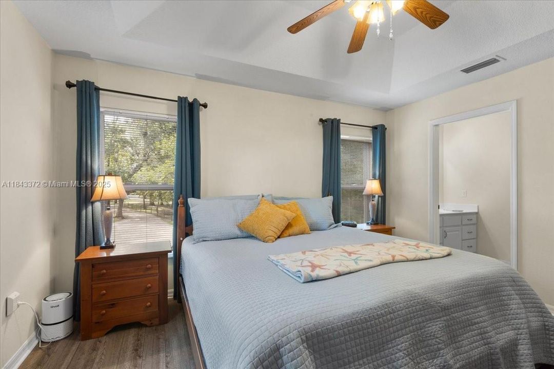 En Venta: $550,000 (2 camas, 2 baños, 1456 Pies cuadrados)