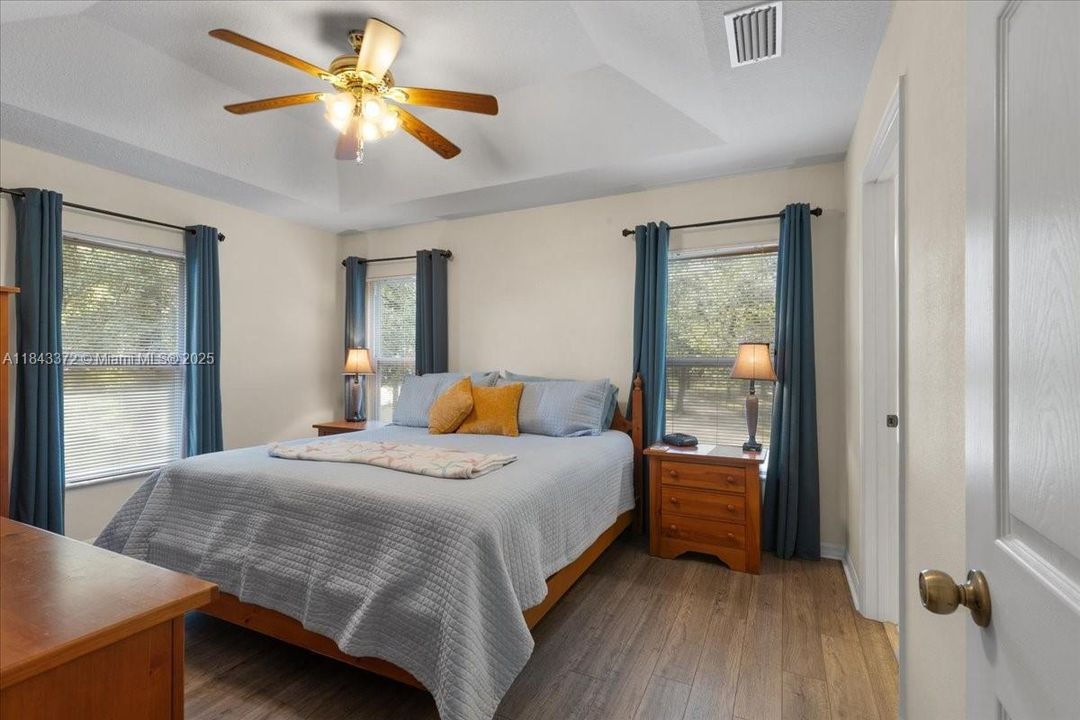 En Venta: $550,000 (2 camas, 2 baños, 1456 Pies cuadrados)