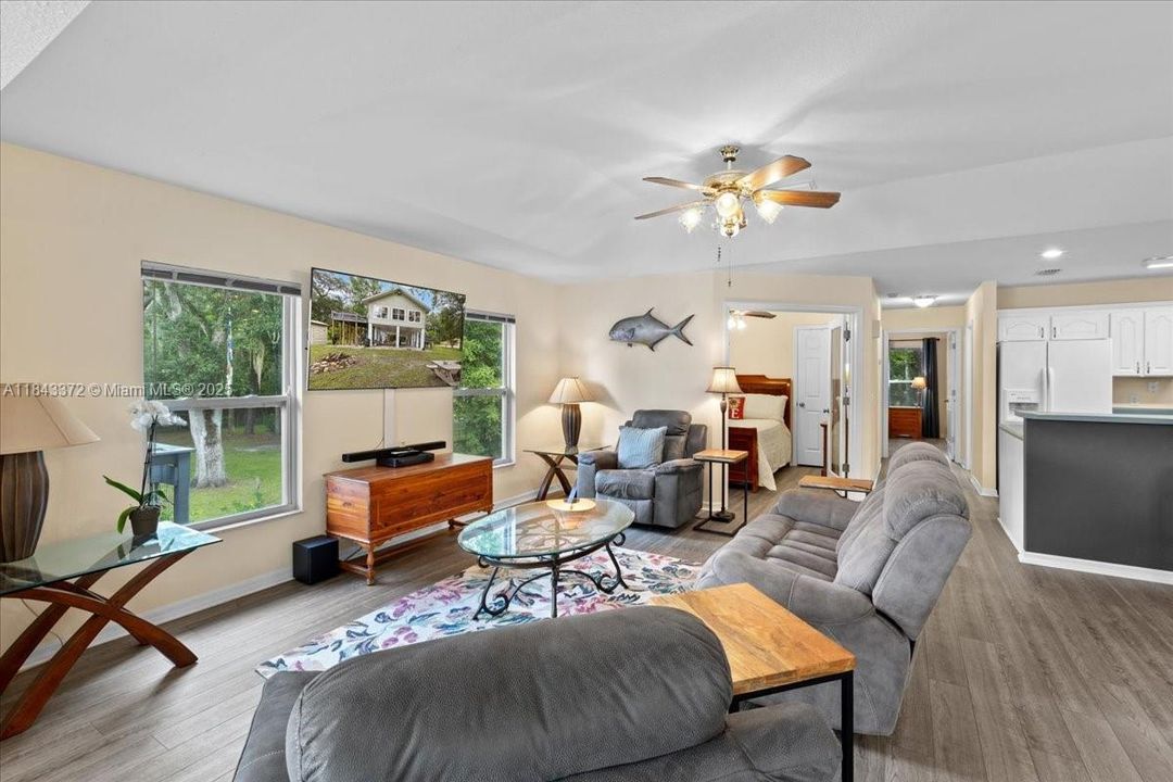 En Venta: $550,000 (2 camas, 2 baños, 1456 Pies cuadrados)