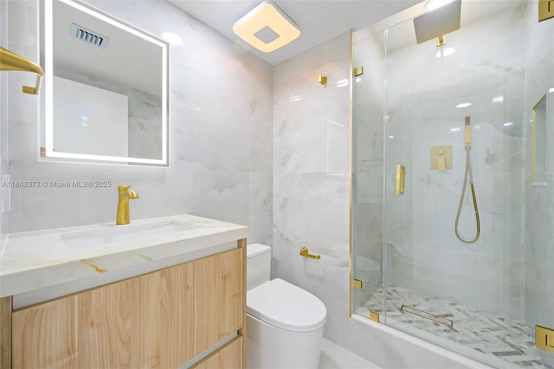 На продажу: $1,575,000 (3 спален, 3 ванн, 1891 Квадратных фут)