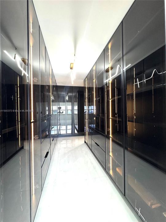 На продажу: $1,575,000 (3 спален, 3 ванн, 1891 Квадратных фут)