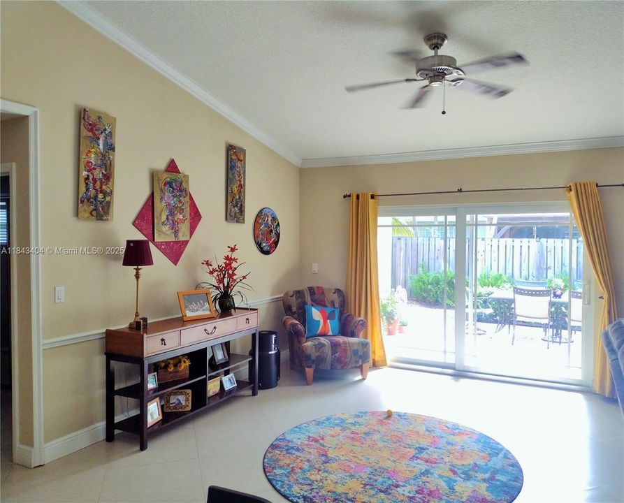 Activo con contrato: $625,000 (3 camas, 2 baños, 1804 Pies cuadrados)