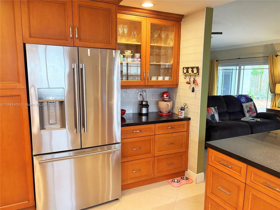 Activo con contrato: $625,000 (3 camas, 2 baños, 1804 Pies cuadrados)