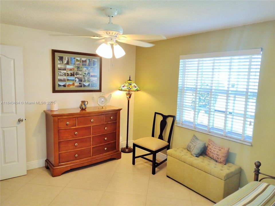 Activo con contrato: $625,000 (3 camas, 2 baños, 1804 Pies cuadrados)