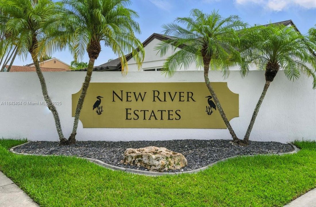 Activo con contrato: $625,000 (3 camas, 2 baños, 1804 Pies cuadrados)