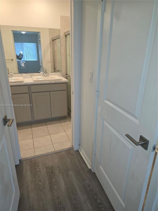 Active With Contract: $3,800 (4 beds, 2 baths, 1524 Square Feet)