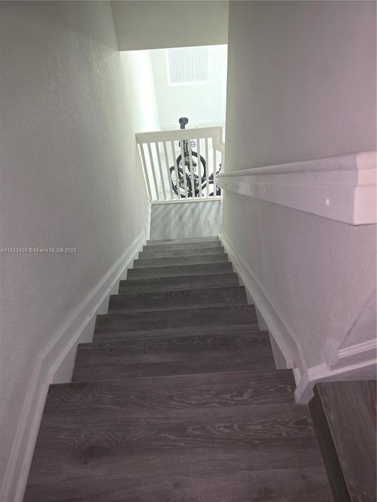 Active With Contract: $3,800 (4 beds, 2 baths, 1524 Square Feet)