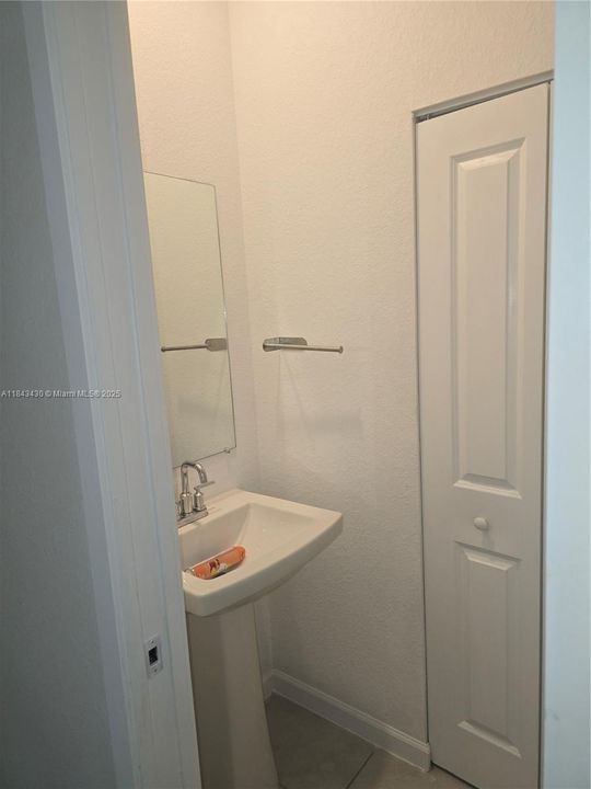 Active With Contract: $3,800 (4 beds, 2 baths, 1524 Square Feet)