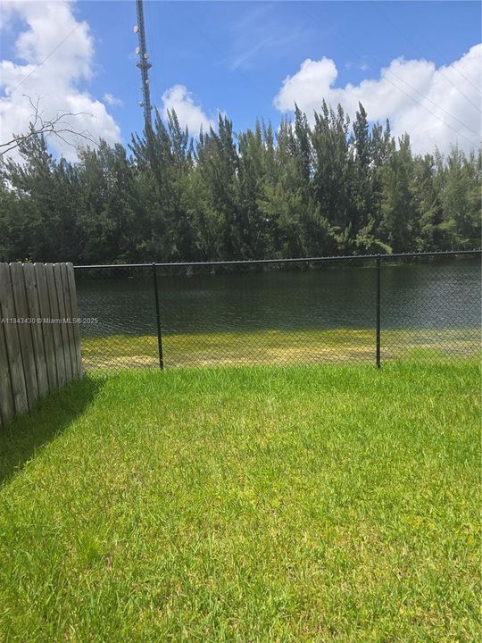 Active With Contract: $3,800 (4 beds, 2 baths, 1524 Square Feet)