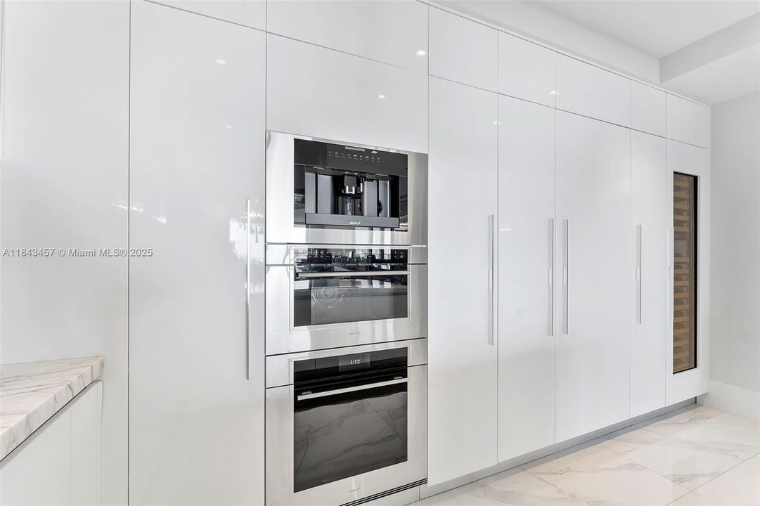 待售: $3,580,000 (4 贝兹, 4 浴室, 3296 平方英尺)