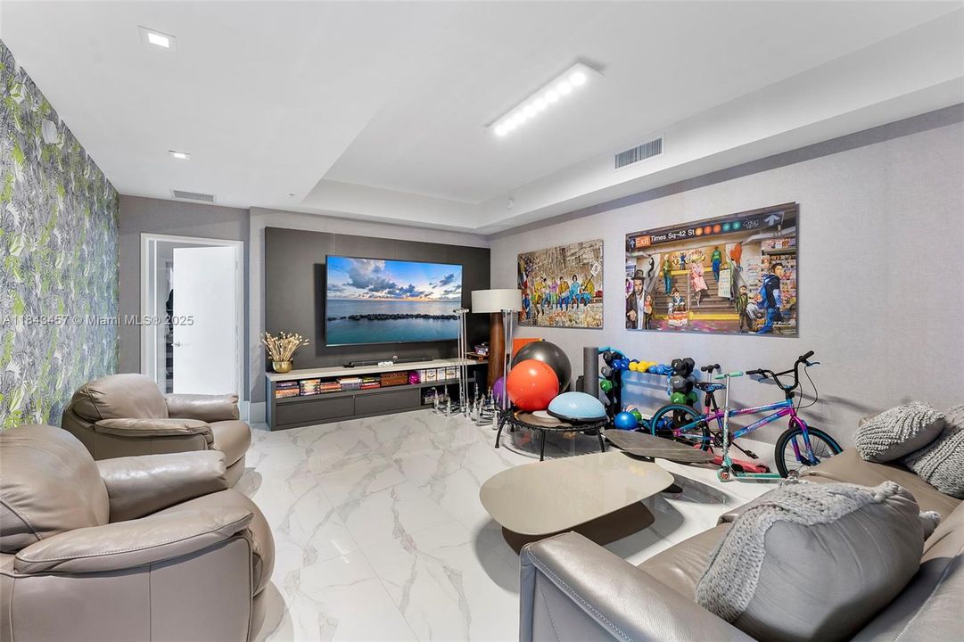 待售: $3,580,000 (4 贝兹, 4 浴室, 3296 平方英尺)