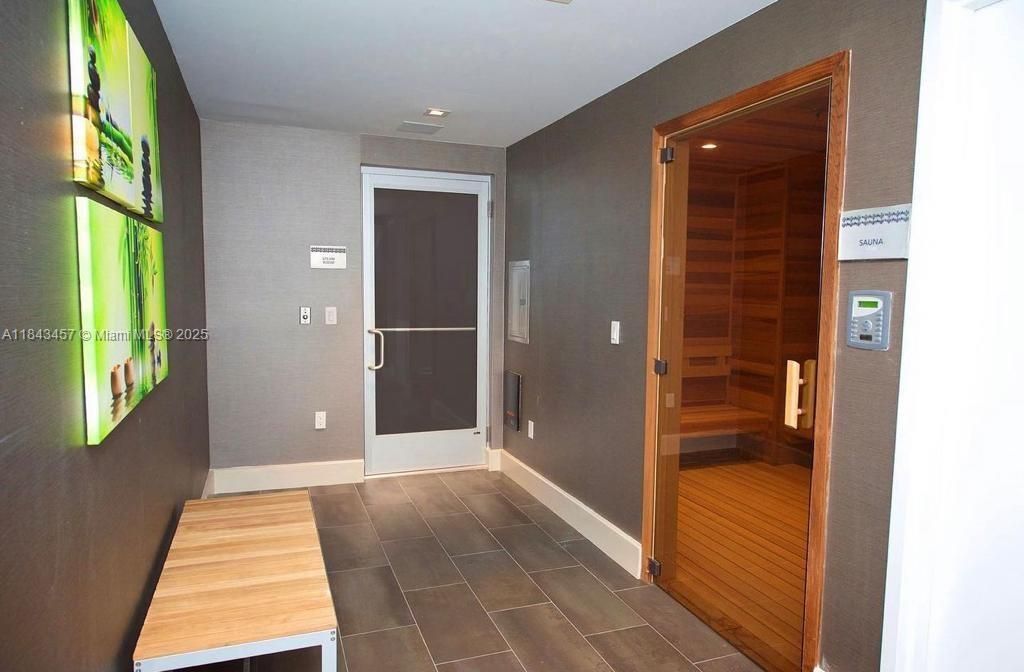 待售: $3,580,000 (4 贝兹, 4 浴室, 3296 平方英尺)