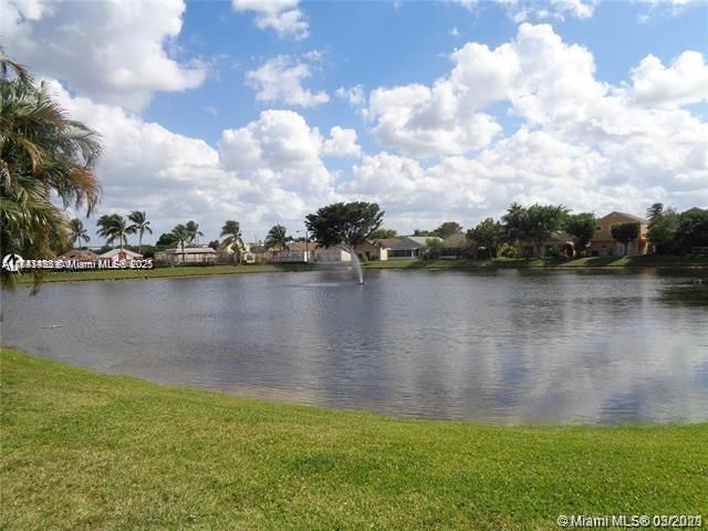 En Venta: $205,000 (1 camas, 1 baños, 702 Pies cuadrados)