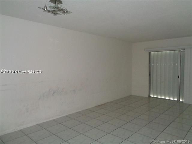 For Sale: $174,000 (2 beds, 2 baths, 920 Square Feet)